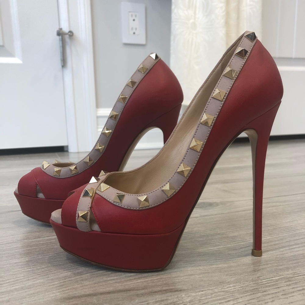 Valentino 5 inch high heel peep toe Red sz 36.5